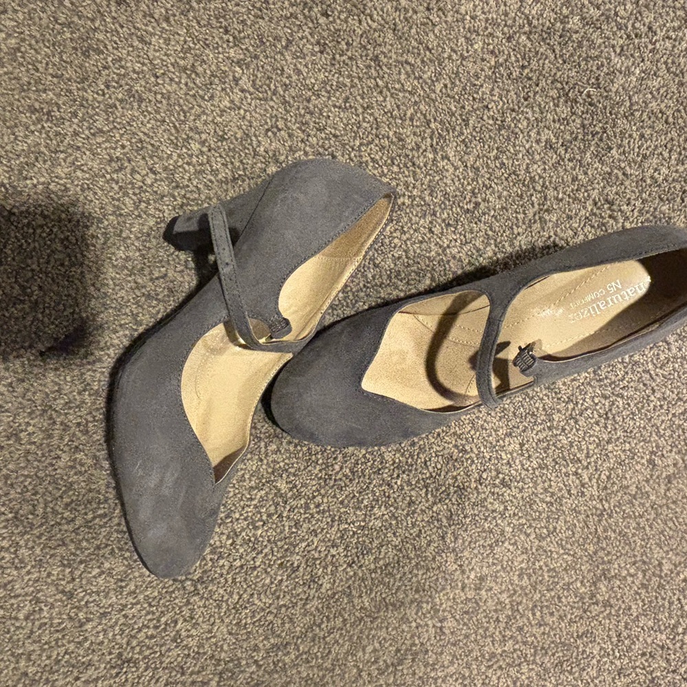 Naturalizer Charcoal Mary Jane Heels
